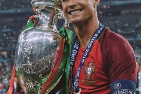 欧博官网-关于C罗关键节点出色防守，TL带队取胜！的信息